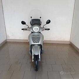 Aprilia Scarabeo 125 ie