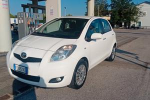 Toyota Yaris 1.0 5 porte Sol