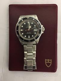 Tudor submariner 79090 plastica.