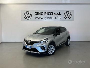 Renault Captur E-Tech plug-in hybrid 1.6 PHEV...