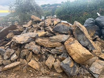 Pietre per muri , rapallo san michele di pagana