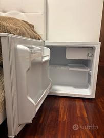 Mini frigorifero TILLREDA

43l 