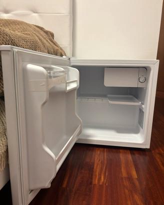 Mini frigorifero TILLREDA

43l