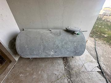 Cisterna da 1000 lt in acciaio zincato