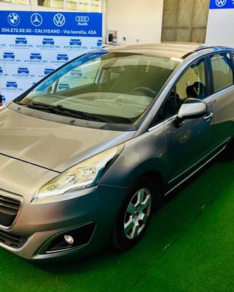 Peugeot 5008 /2015/7posti/euro6/kmcertificati