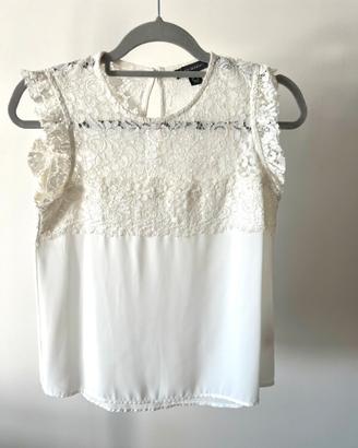 Top  estivo con pizzo bianco