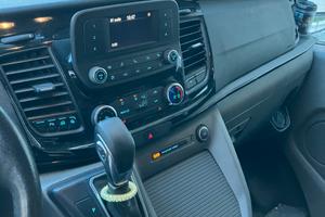 Ford Tourneo Custom -2.0 130 cv-Automatico -