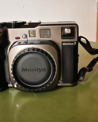Mamiya 7