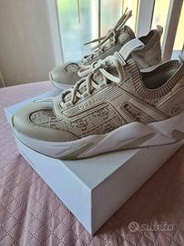 Scarpe nuove guess