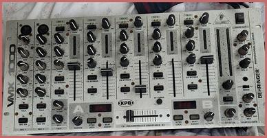 Mixer DJ Behringer VMX1000
