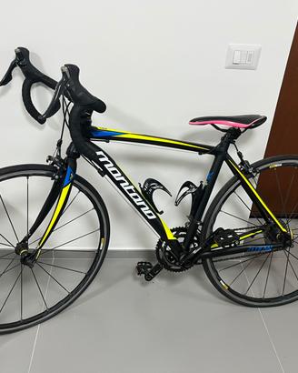 Bicicletta da corsa Montana