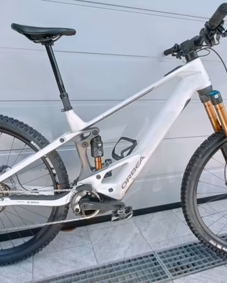 Orbea Wild 2025 Bosch Gen5 120nm e-bike mtb L