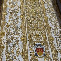 Pianeta sacerdotale in seta bianca