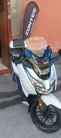 Honda Forza 300 bianco