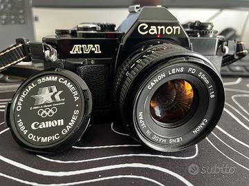 Canon AV1 con 50mm - Nera Stupenda Revisionata!