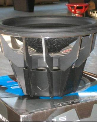 subwoofer con amplificatore 