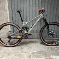 Telaio Banshee Titan v3.2 + componenti