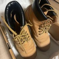 Stivaletti nota marca numero 35