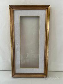 Cornice in legno con passepartout - cm 63 x 33