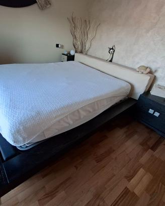 Letto Matrimoniale a Pedana + Comodino in Vero Tea