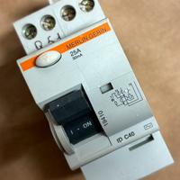 Interruttore magnetotermico Merlin Gerin