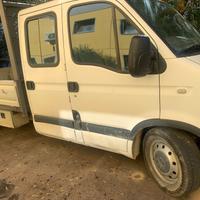 Renault master cassone 3 metri 4 posti