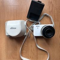 NIKON J 1