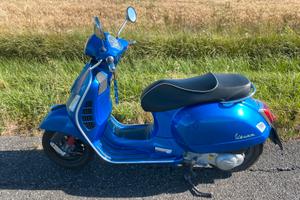 Vespa gts 300