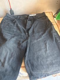 2 Pantaloni yeans e 1 maglia