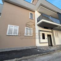 Appartamento Di Nuova Costruzione Con Terrazzo