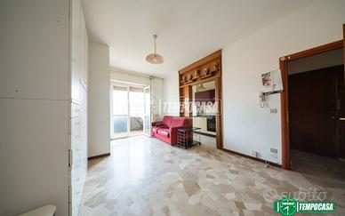 TRILOCALE VISTA LAGO CON BOX E CANTINA