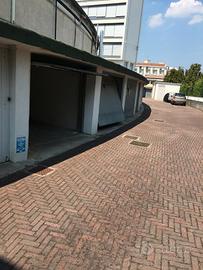 Garage box auto ad Abano terme 19mq
