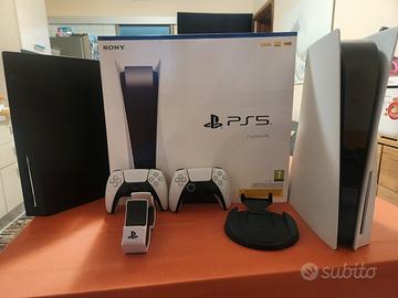 PlayStation 5 edizione disco + 2 controller + altr