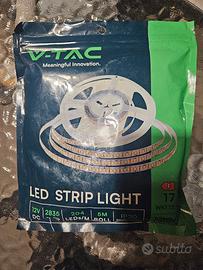 Striscia LED 12V 5M 17W/M 4000K IP20