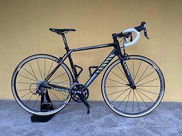 Bici da corsa Canyon Ultimate CF SL