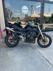 Triumph Street triple 675