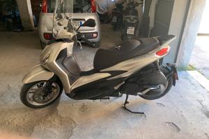Piaggio beverly 400