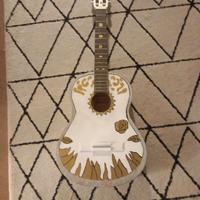 chitarra classica dipinta a mano