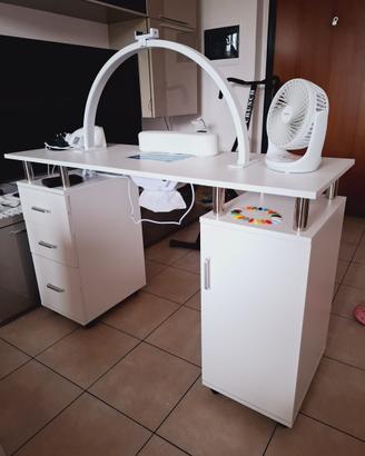 Tavolo per unghie manicure