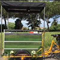 Cargo Bike attrezzata a banco bar