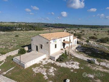 Rif.511- villa noto