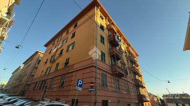 3 LOCALI A GENOVA