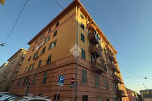 3 LOCALI A GENOVA