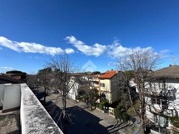 MANSARDA A CATTOLICA