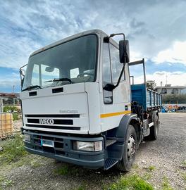 Iveco 150E18K GRU E RIBALTABILE, portata 80qli