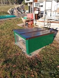 casetta per robot tagliaerba 