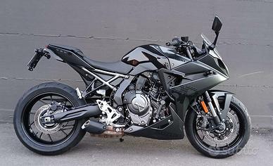 SUZUKI GSX-8S Abs