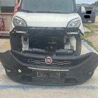Doblò furgone motore incidentato
