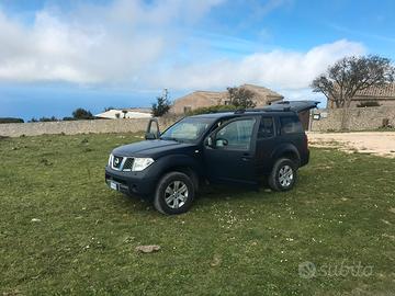 Nissan pathfinder