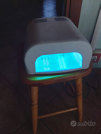 Lampada asciugatrice smalto unghie